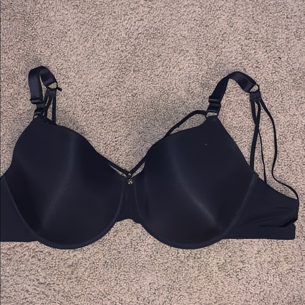 Essential Bodywear strappy black bra 36G